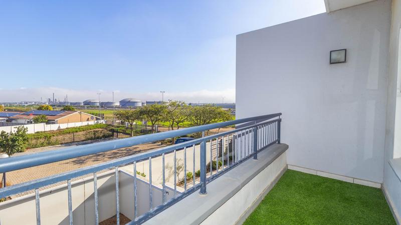2 Bedroom Property for Sale in De Zicht Estate Western Cape